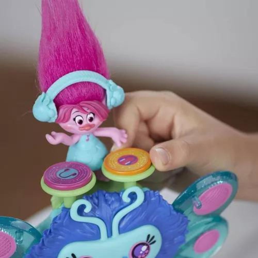 Trolls Hasbro Bicho Musical de Poppy